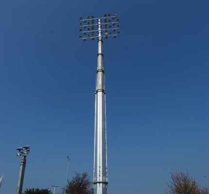 Stadium Telescopic mast fully extended to 45m.jpg