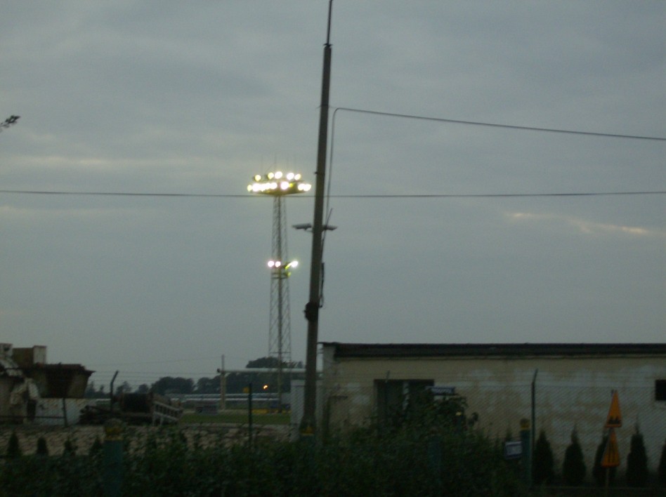 lampa oświetlająca plac (948 x 708).jpg