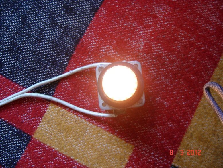 Lampka kontrolna na żarówkę
