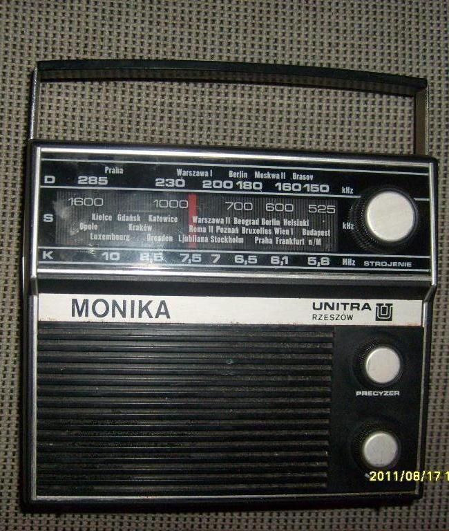 Radio Unitra Monika znalezione w śmietniku.