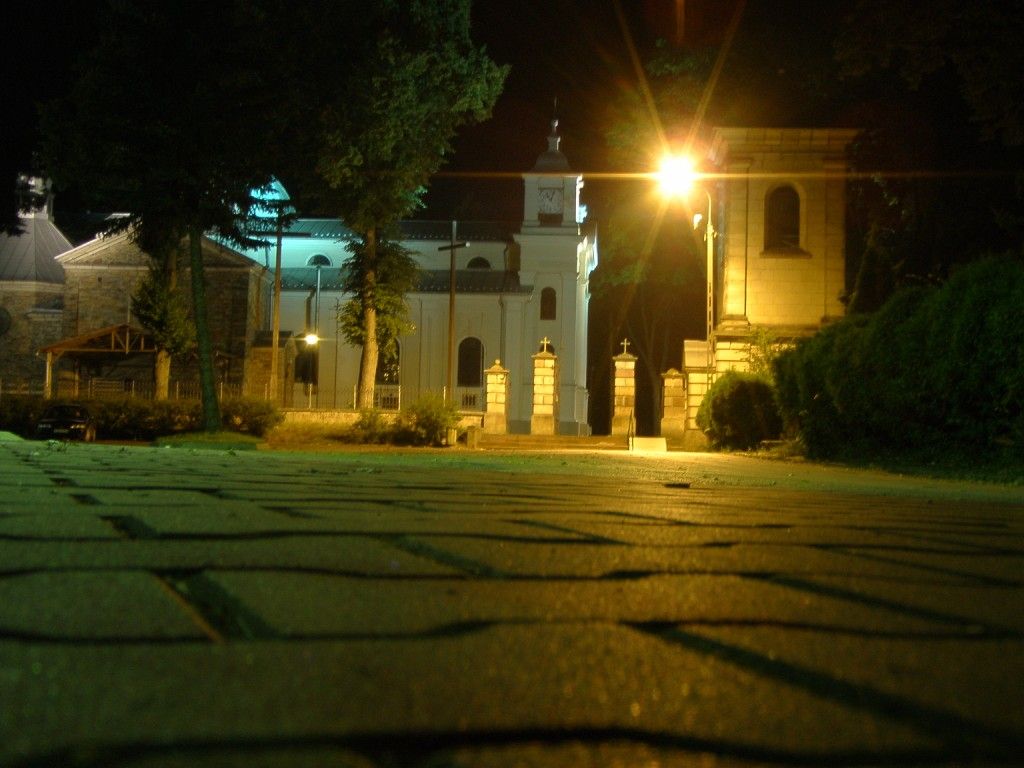 Suchedniów noc.