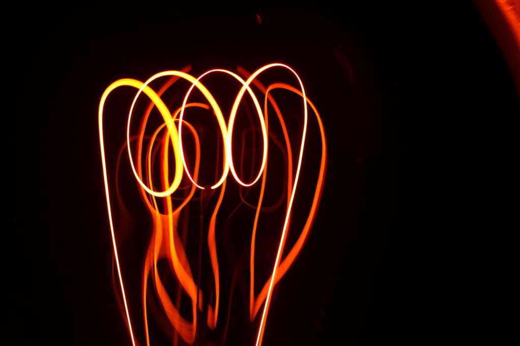Lampy Whitesa