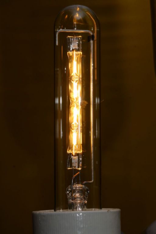 Lampy Whitesa