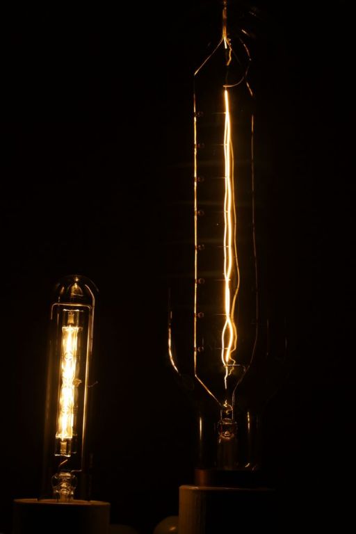 Lampy Whitesa
