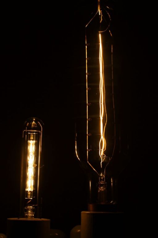 Lampy Whitesa