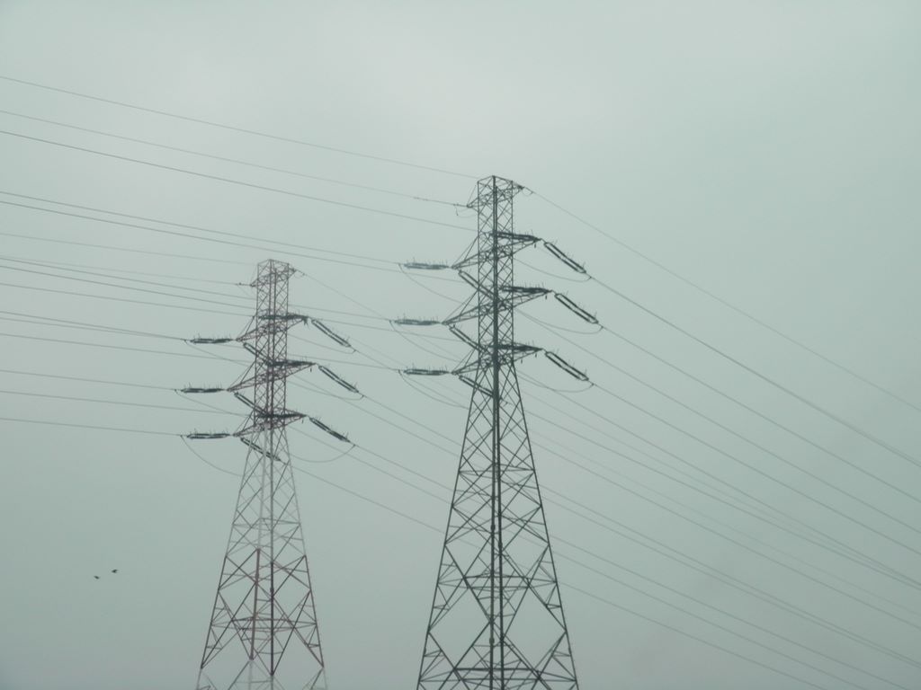 110kV EC Żerań-RPZ FSO( czerwone słupy), EC Żerań-RPZ Gdańska( szare słupy)