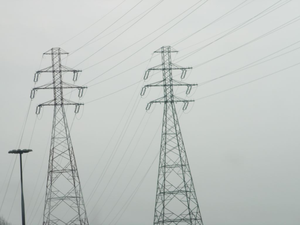 110kV EC Żerań-RPZ FSO( czerwone słupy), EC Żerań-RPZ Gdańska( szare słupy)