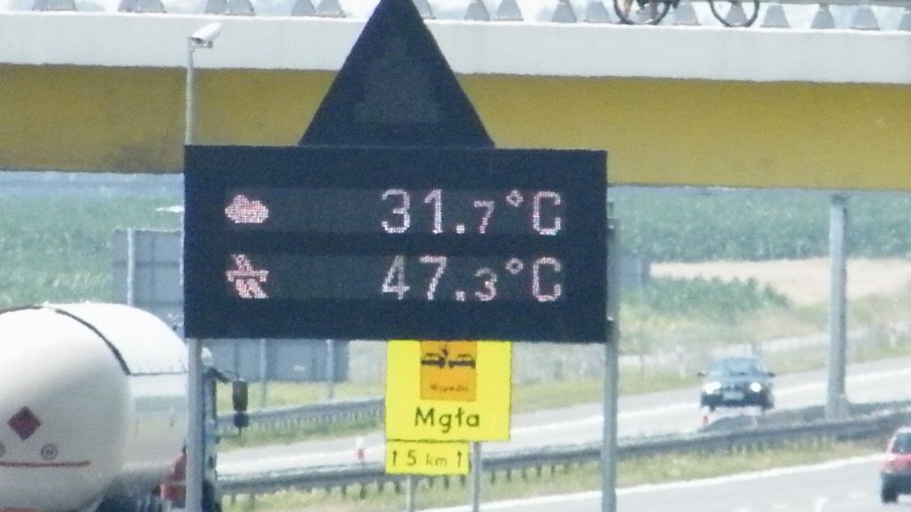 Temperatura na autostradzie - zdjęcia do tematu "Aktualna pogoda w waszym regionie oraz jej skutki"