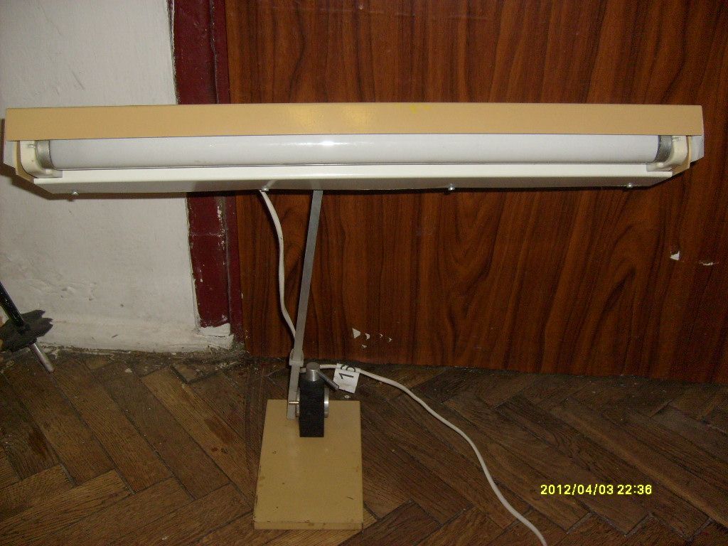NRD-owska lampka na biurko na 1 świetlówkę 20W